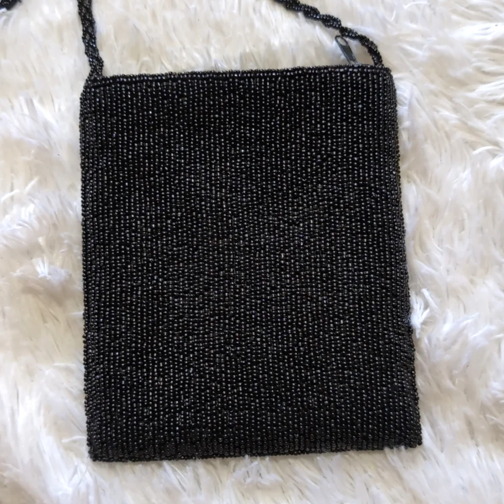 Vintage Y2K Black Beaded Sequin Pineapple Summer Cocktail Mini Crossbody - Picture 4 of 9